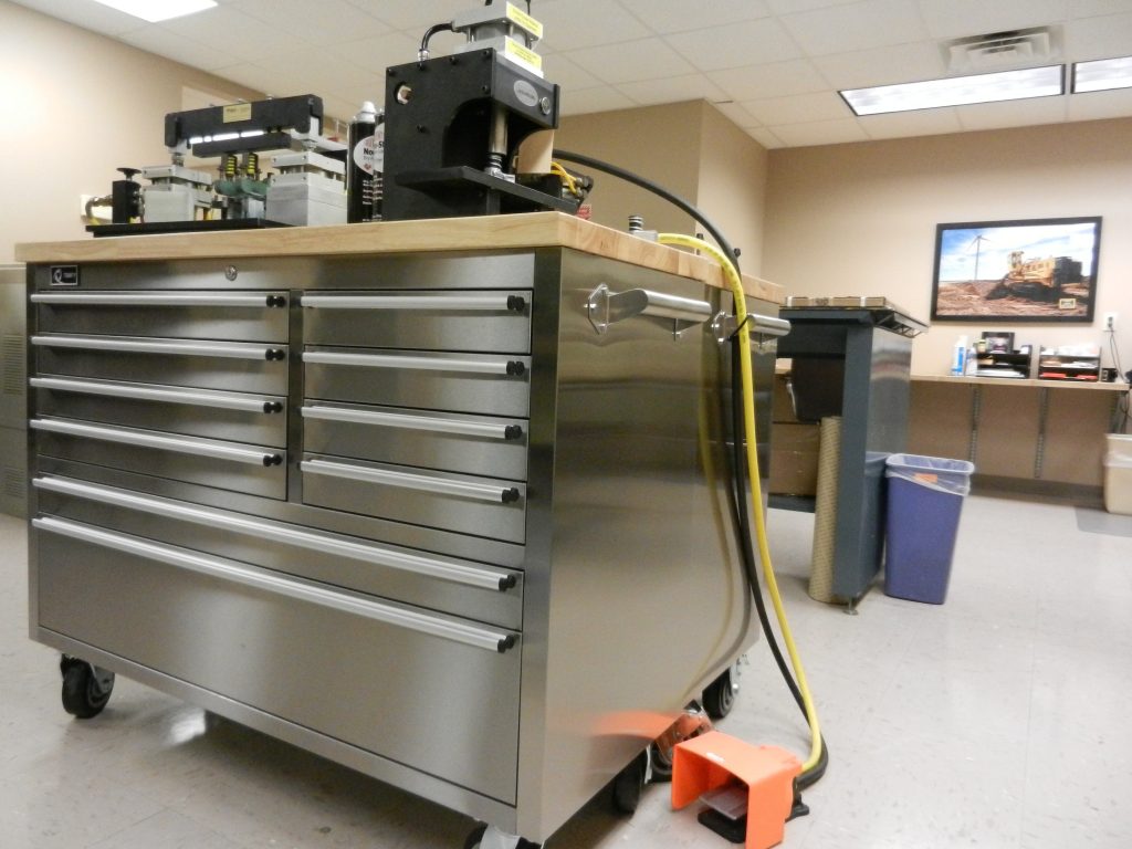 Metalphoto® workspace meets expanded customer needs | Pella Engraving ...