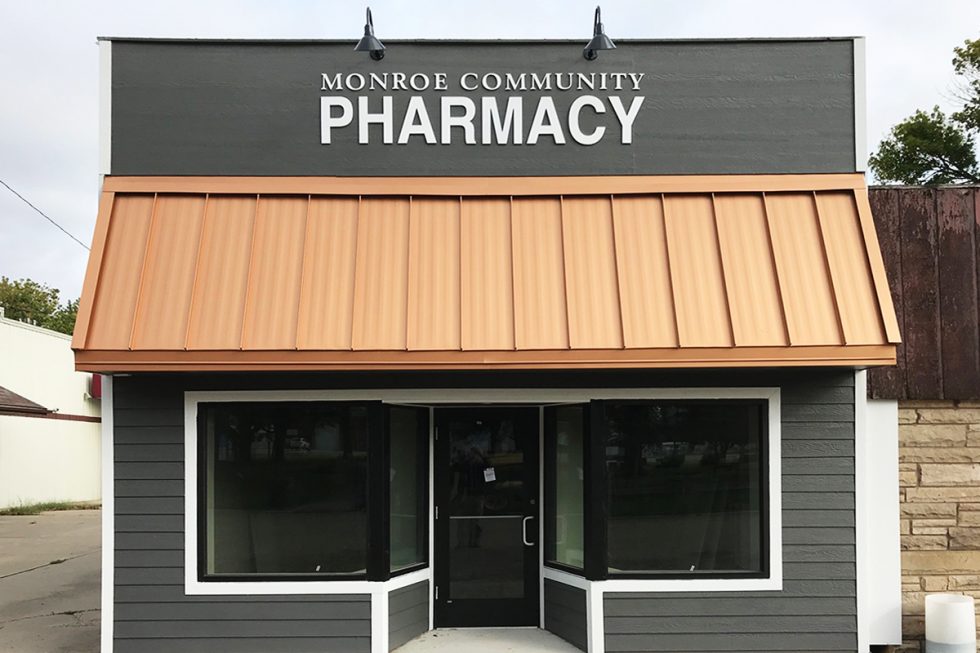 Storefront Signage Pella Engraving & Sign Company